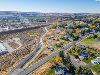 Reata Road, Kennewick, Washington 99338, 4 Bedrooms Bedrooms, ,3 BathroomsBathrooms,Site Built-owned Lot,For Sale,Reata Road,279944