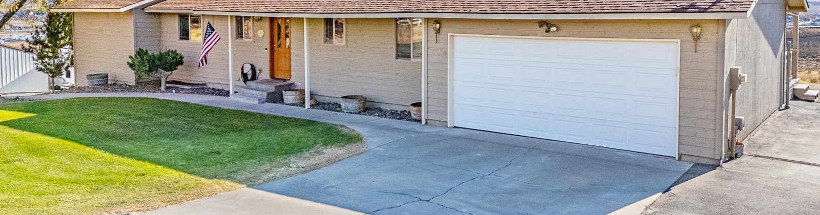 Reata Road, Kennewick, Washington 99338, 4 Bedrooms Bedrooms, ,3 BathroomsBathrooms,Site Built-owned Lot,For Sale,Reata Road,279944