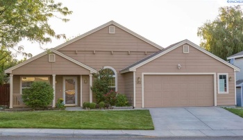 Conway Court, Kennewick, Washington 99336, 3 Bedrooms Bedrooms, ,2 BathroomsBathrooms,Site Built-owned Lot,For Rent,Conway Court,279981