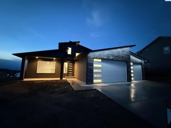 Windy Point Court, Pullman, Washington 99163, 4 Bedrooms Bedrooms, ,3 BathroomsBathrooms,Site Built-owned Lot,For Sale,Windy Point Court,277108