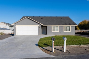 snow Lane, Benton City, Washington 99330, 3 Bedrooms Bedrooms, ,2 BathroomsBathrooms,Site Built-owned Lot,For Sale,snow Lane,280082