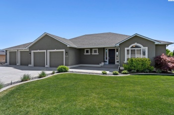 Summit View Drive, Kennewick, Washington 99338-2331, 5 Bedrooms Bedrooms, ,5 BathroomsBathrooms,Site Built-owned Lot,For Sale,Summit View Drive,277725